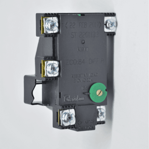 Twin element electric thermostat ST22-70K